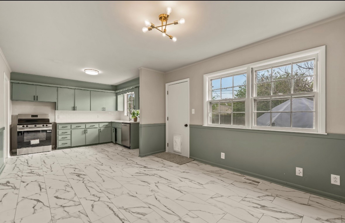 For sale: kitchen