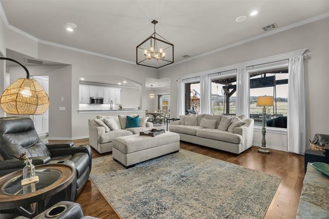 Sold by Ali: living room